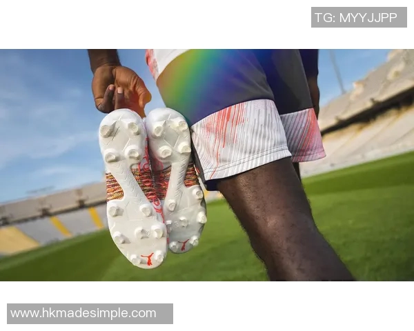 足球巨星携手品牌发布全新战靴引领绿茵场潮流风向